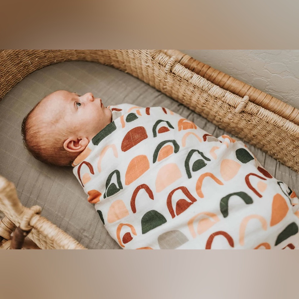 Nightingale Toddler Muslin Blanket - Rainbow - Picture 6 of 6